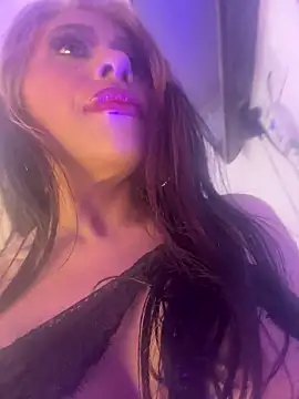 Snapshot of canela_10 chatting on 11-21-25, 03:16 canela 10 online show from 11-21-25, 03:16