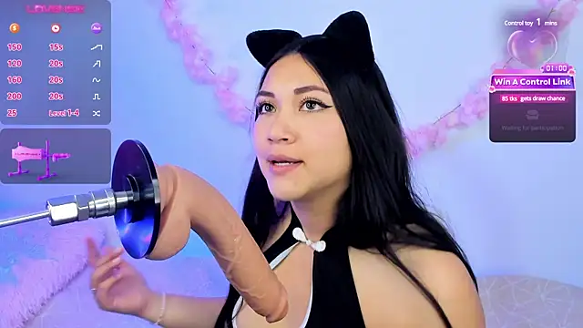 pauline golden1 online show from 01-30-25, 03:44