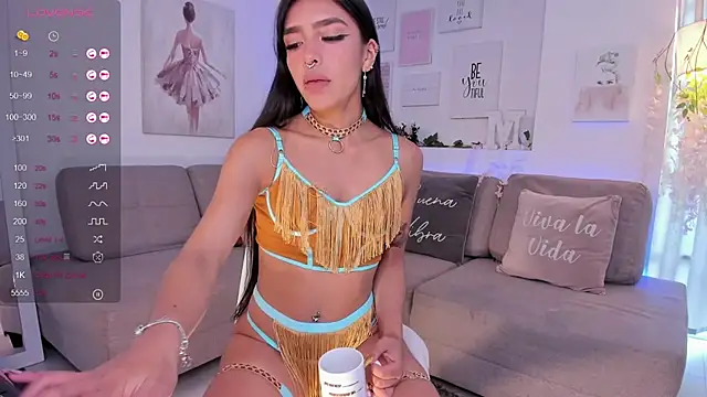 Snapshot of Michelle_se chatting on 12-28-24, 09:19 Michelle se online show from 12-28-24, 09:19