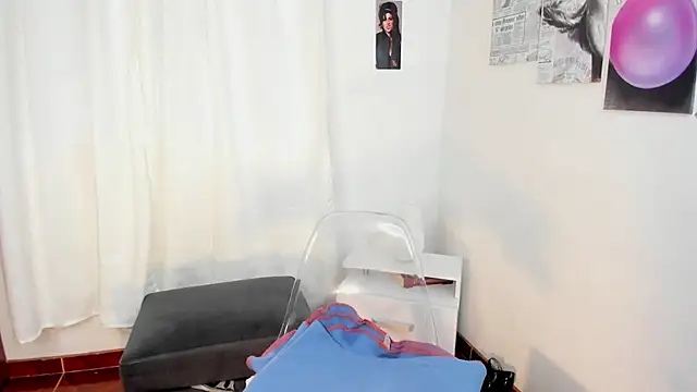 Snapshot of Michelle_se chatting on 03-14-25, 12:51 Michelle se online show from 03-14-25, 12:51