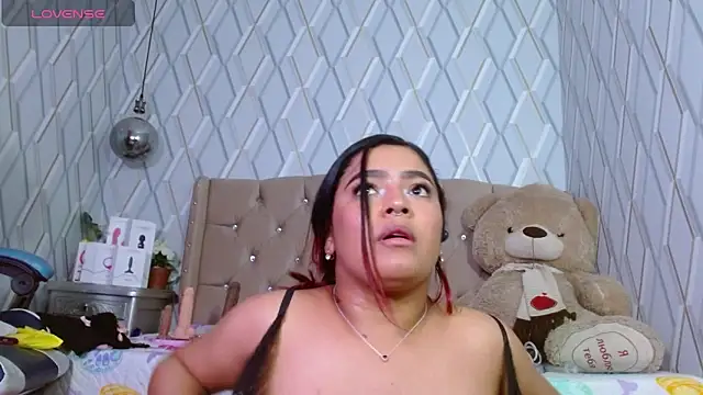 NicolleTaylor online show from 02-28-25, 07:26