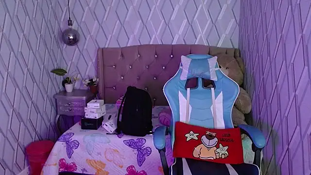 NicolleTaylor online show from 03-03-25, 03:19