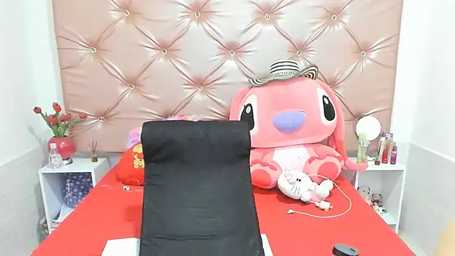 KatiaMoore online show from 05-17-26, 03:15