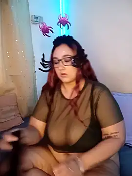 Isabella Du online show from 10-31-25, 12:17