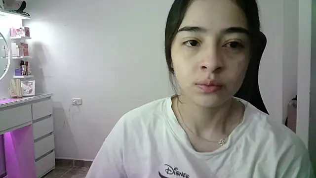 Snapshot of aineangeel chatting on 02-03-26, 01:05 aineangeel online show from 02-03-26, 01:05