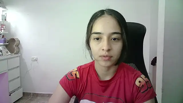 Snapshot of aineangeel chatting on 04-17-26, 01:19 aineangeel online show from 04-17-26, 01:19