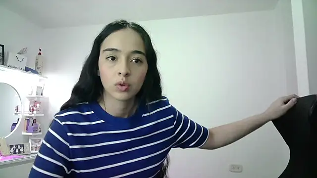 Snapshot of aineangeel chatting on 05-24-26, 12:15 aineangeel online show from 05-24-26, 12:15