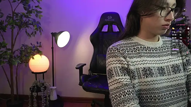 SrLuis18 online show from 12-13-24, 01:26