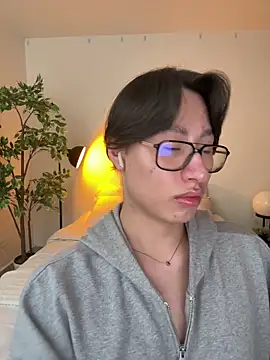 SrLuis18 online show from 09-15-25, 10:21