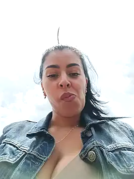 Emily Wane online show from 09-26-25, 04:44