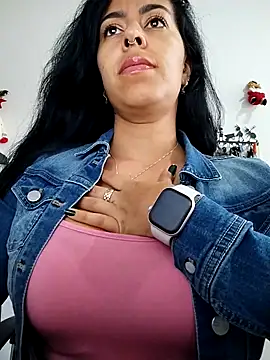 Emily Wane online show from 12-17-25, 04:46