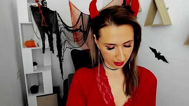 Snapshot of PassionGlow chatting on 10-31-25, 03:51 PassionGlow online show from 10-31-25, 03:51