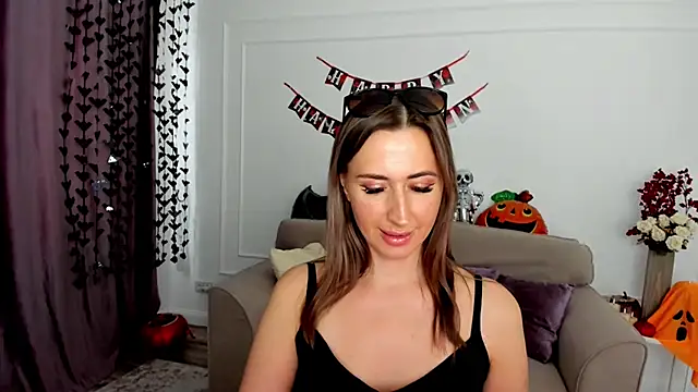 Snapshot of PassionGlow chatting on 11-03-25, 12:06 PassionGlow online show from 11-03-25, 12:06