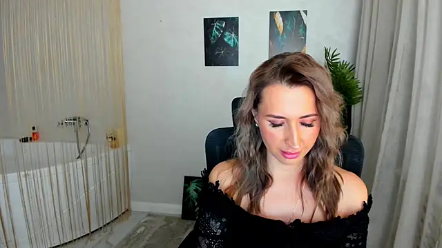 Snapshot of PassionGlow chatting on 11-22-25, 07:35 PassionGlow online show from 11-22-25, 07:35