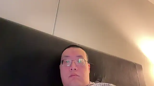 Snapshot of slaveasianboy chatting on 02-02-25, 02:34 slaveasianboy online show from 02-02-25, 02:34