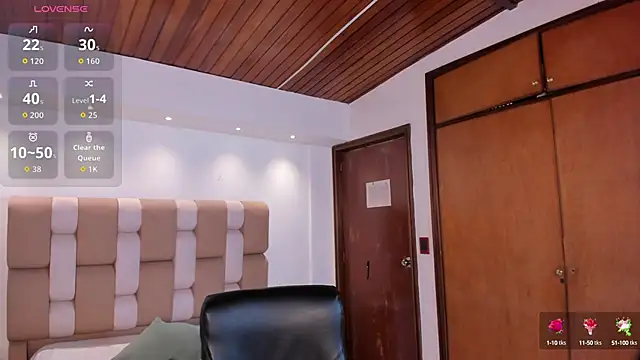 Snapshot of victoria_mooree chatting on 10-03-25, 04:48 victoria mooree online show from 10-03-25, 04:48