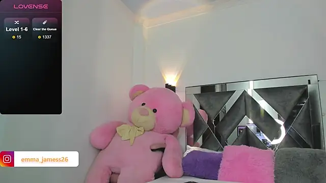 Emma jamess online show from 02-28-25, 05:48