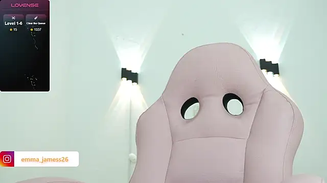 Snapshot of Emma_jamess chatting on 05-09-26, 03:45 Emma jamess online show from 05-09-26, 03:45