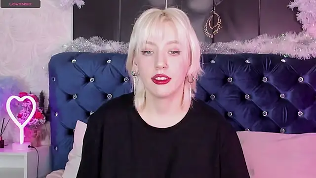 Snapshot of RachelCart chatting on 01-13-25, 12:56 RachelCart online show from 01-13-25, 12:56
