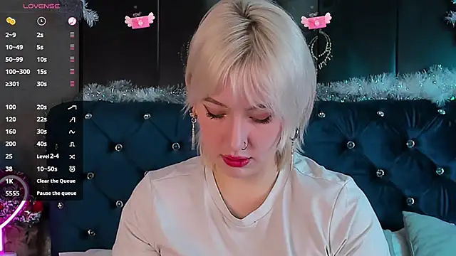 Snapshot of RachelCart chatting on 01-24-25, 03:43 RachelCart online show from 01-24-25, 03:43