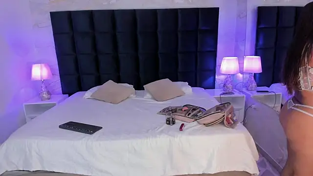 Snapshot of EVELIN_MASON chatting on 11-24-25, 08:08 EVELIN MASON online show from 11-24-25, 08:08