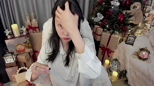 Snapshot of Minami_686 chatting on 01-09-25, 06:26 Minami 686 online show from 01-09-25, 06:26