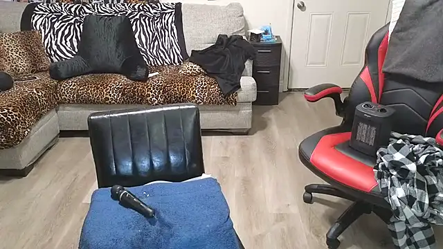 fatfabulous1981 online show from 01-15-25, 09:56