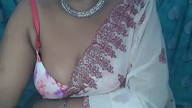 Sophia your online show from 02-19-25, 08:12