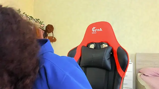 wastforu online show from 10-10-25, 06:12