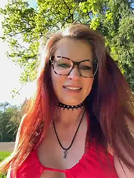 die-EinHORNY-WG online show from 04-29-26, 02:54