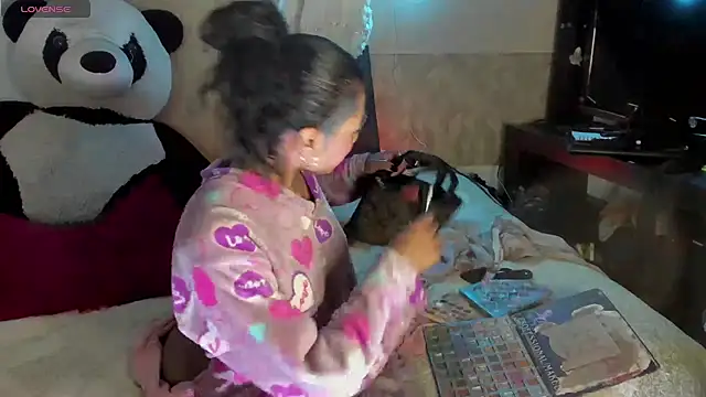 Lilithsabeth online show from 11-01-25, 04:25