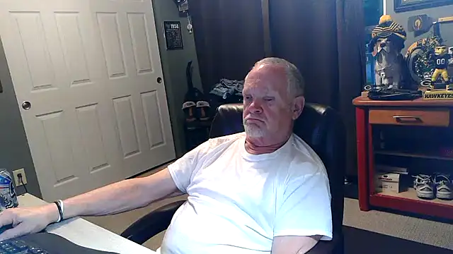 nobledad online show from 06-18-26, 01:06