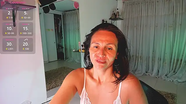 lollita 23  online show from 02-10-25, 07:17