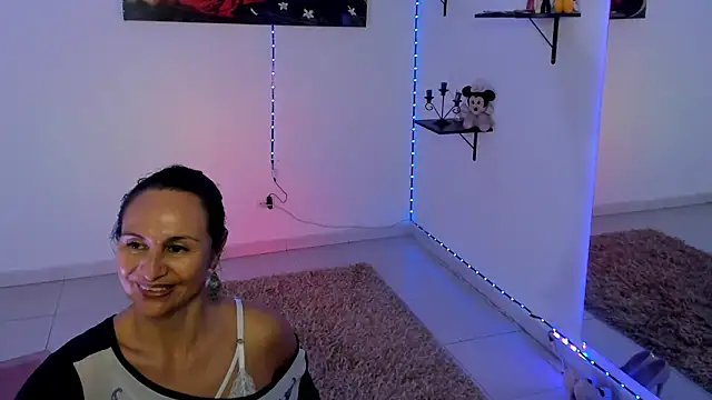 lollita 23  online show from 02-25-25, 07:25