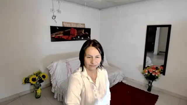 lollita 23  online show from 07-26-26, 05:20