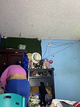 CamelliaLong online show from 12-23-25, 02:20