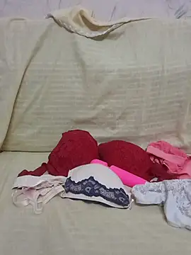 priya0626 online show from 11-02-25, 03:58