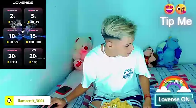 Liamscott  online show from 12-07-24, 03:47