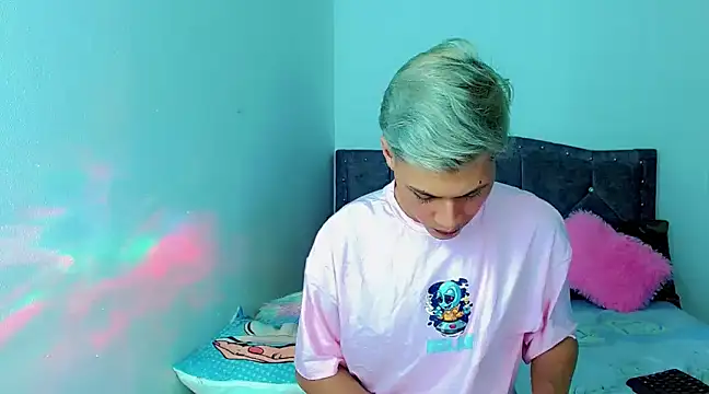 Liamscott  online show from 02-05-25, 04:06