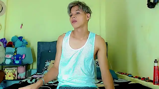 Liamscott  online show from 04-19-26, 08:00