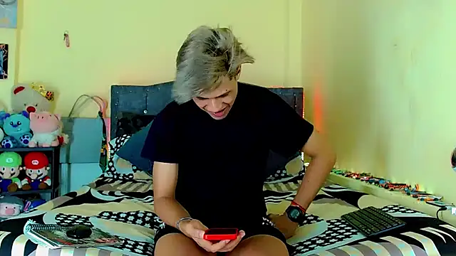 Liamscott  online show from 04-23-26, 10:34