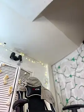 JulianaCastillo online show from 01-12-25, 10:23