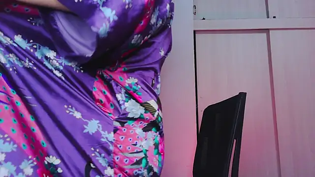 purple em69 online show from 09-27-25, 07:35