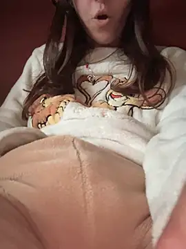 Snapshot of rossana99_ chatting on 01-05-25, 03:02 rossana99 online show from 01-05-25, 03:02