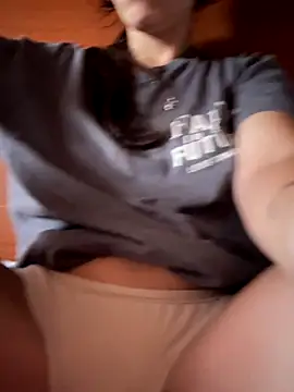 Snapshot of rossana99_ chatting on 09-27-25, 10:20 rossana99 online show from 09-27-25, 10:20