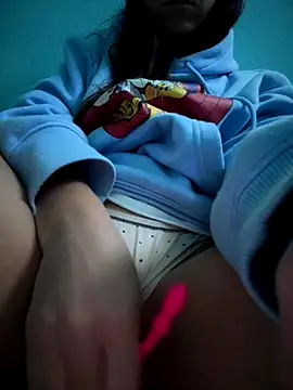 Snapshot of rossana99_ chatting on 10-11-25, 09:52 rossana99 online show from 10-11-25, 09:52