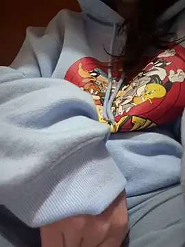 Snapshot of rossana99_ chatting on 10-25-25, 03:51 rossana99 online show from 10-25-25, 03:51