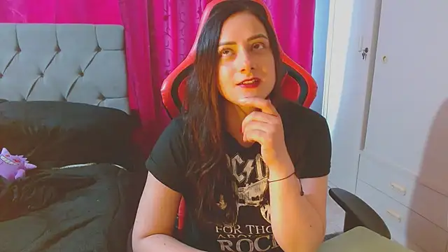 Snapshot of Noamartin_ chatting on 09-09-25, 10:42 Noamartin  online show from 09-09-25, 10:42