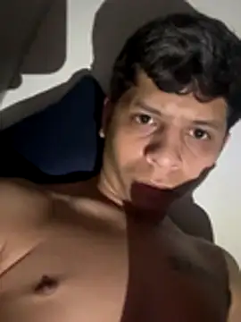 Snapshot of Joseantonio7 chatting on 12-04-25, 08:34 Joseantonio7 online show from 12-04-25, 08:34