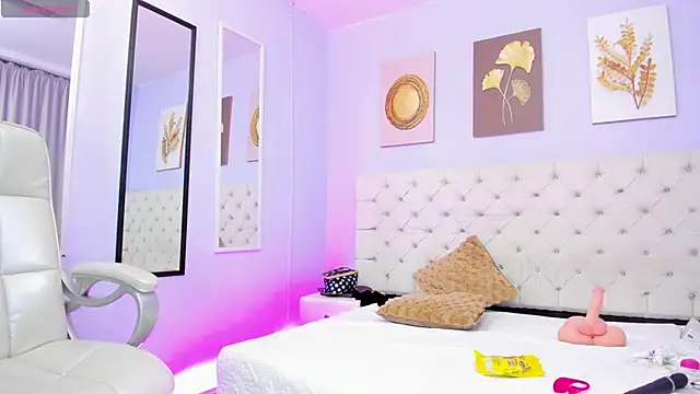 sarah cruzz  online show from 12-13-24, 12:42